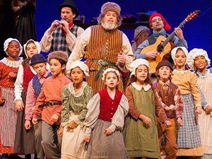Steve Winick and the Children in the 2017 Christmas Revels