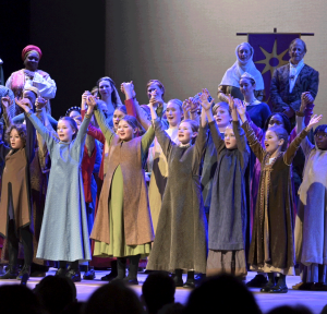 Children singing in the 2023 Christmas Revels